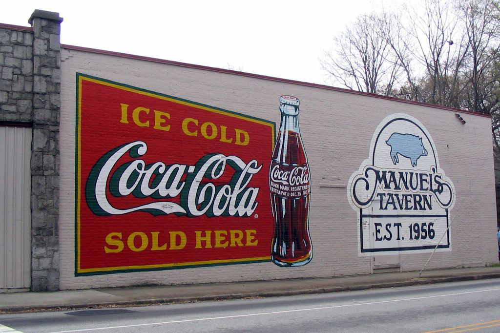 Manuel's Tavern image, taken by Flickr user Lee Coursey. Used under a CC-BY license.
